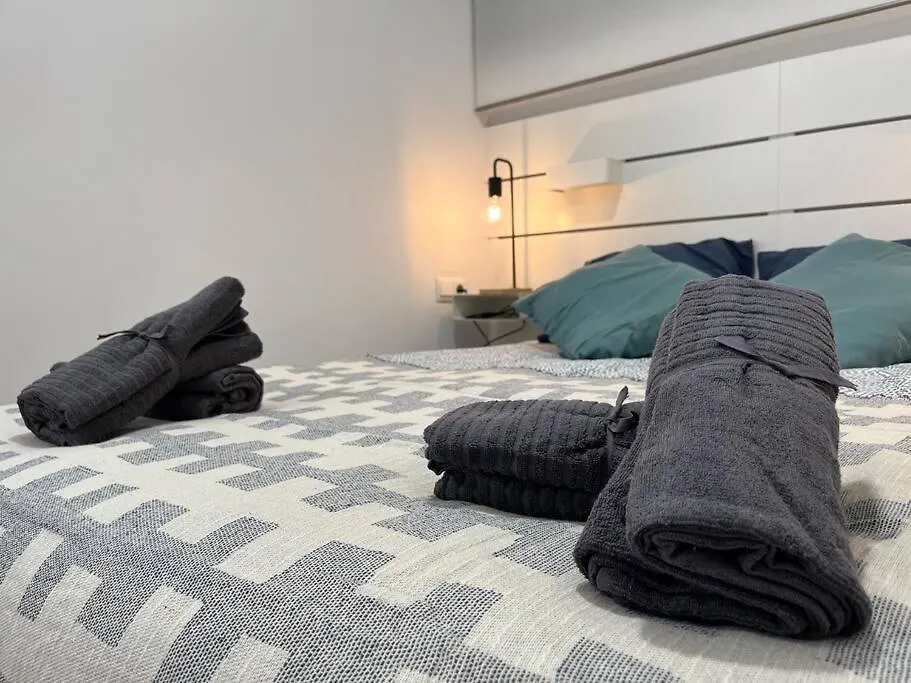 Loft De Diseno En La Playa contacts